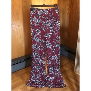 Printed flowy pants NEW UNWORN